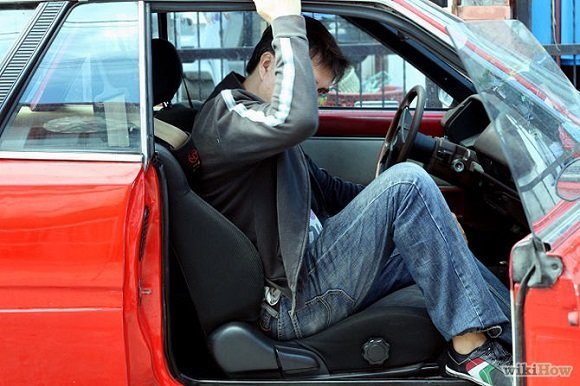 Não tome choque por estática ao descer do carro Choque ao descer do carro