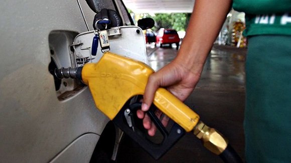 Comprar carro flex ou somente à gasolina? Carro flex ou carro somente à gasolina