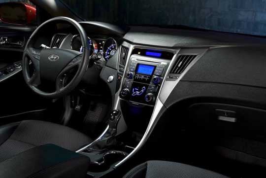 Itens de série Hyundai Sonata 2012 Parte interna do Hyundai Sonata 2012