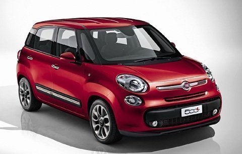 Fiat 500L - bem maior Fiat 500L - Comprimento maior pode agradar ao público brasileiro