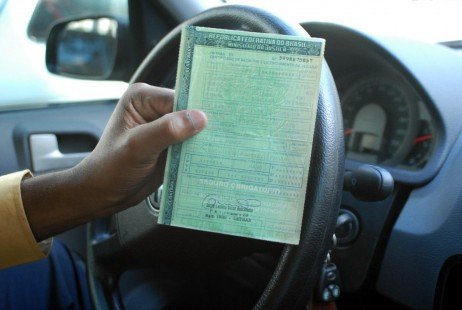 Responsabilidade no trânsito! Documentos do carro