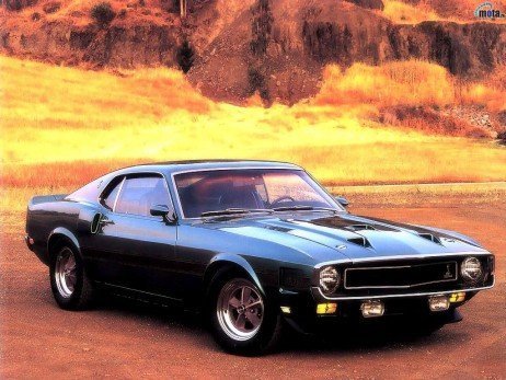Paixão sem limites e com muitos prêmios! Carros clássicos com personalidade