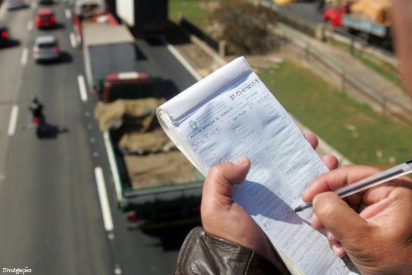 Notificação de multa: saiba o que fazer para evitar penalidades! O que fazer quando você receber uma notificação de multa