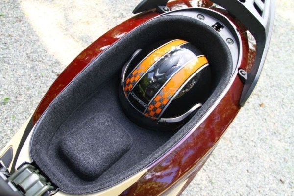 Espaço para capacete da Prima