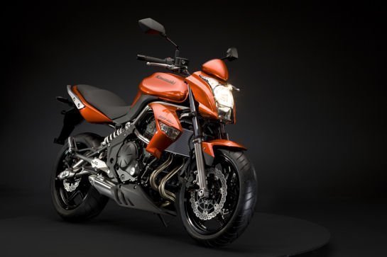 Modelo Motocicleta Kawasaki ER6N 650