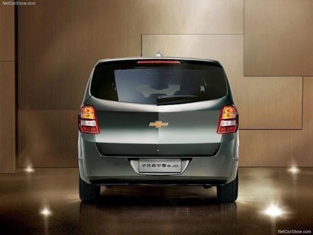 Traseira do Chevrolet Spin