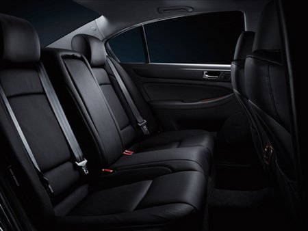 Hyundai Genesis (banco traseiro)