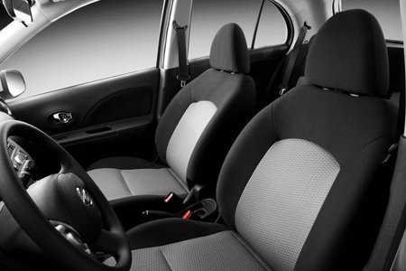 Interior do Nissan March SR 2013