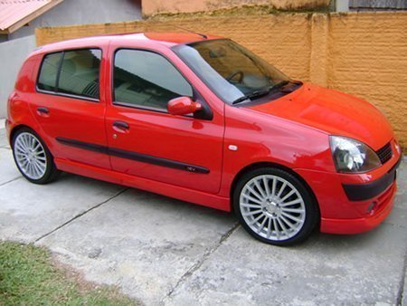 Carro rebaixado (Clio)
