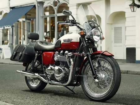 Tiumph Bonneville T100