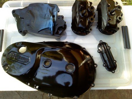 Pintar motor de preto
