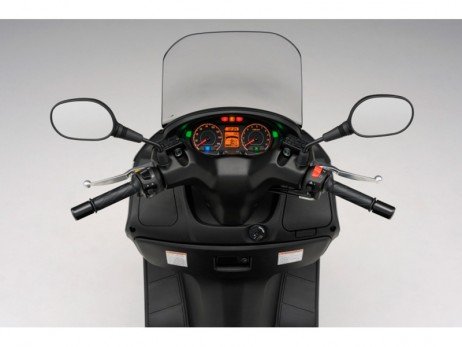 Analisando o Suzuki Burgman 200 ABS