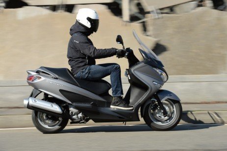 Conforto pilotando o Suzuki Burgman