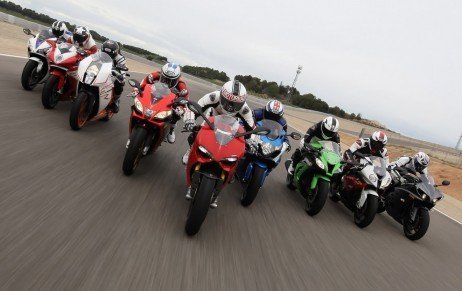 Motos de 1000cc de diferentes estilos