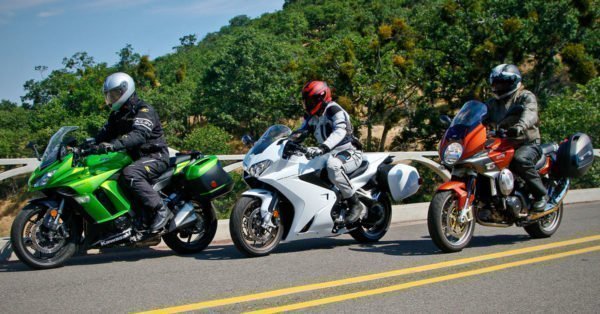 Escolhendo motos