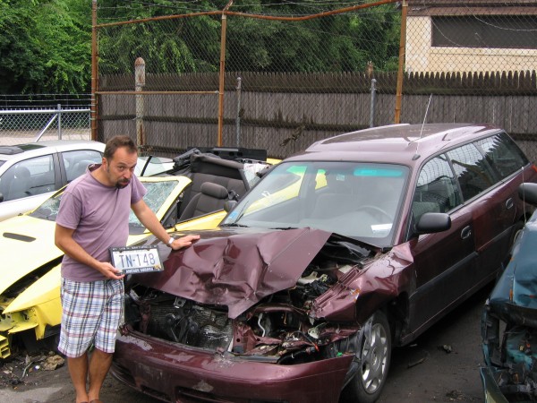 Perda total de carro financiado dá indenização e dinheiro