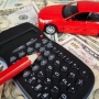 Compra e venda de carro com dívidas: o que fazer?