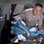 Como instalar cadeirinha de bebê no carro?