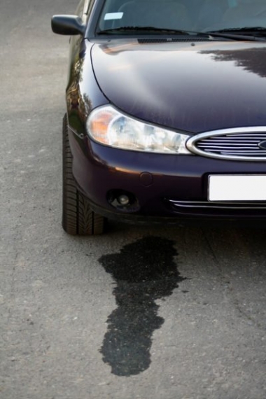 Carro vazando água, o que fazer? - Carro de Garagem