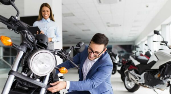 ¿Cómo funciona la financiación de motos usadas?  - coche garaje